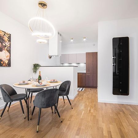Appartamento Apartament Amber Centrum Z Basenem Danzica Esterno foto